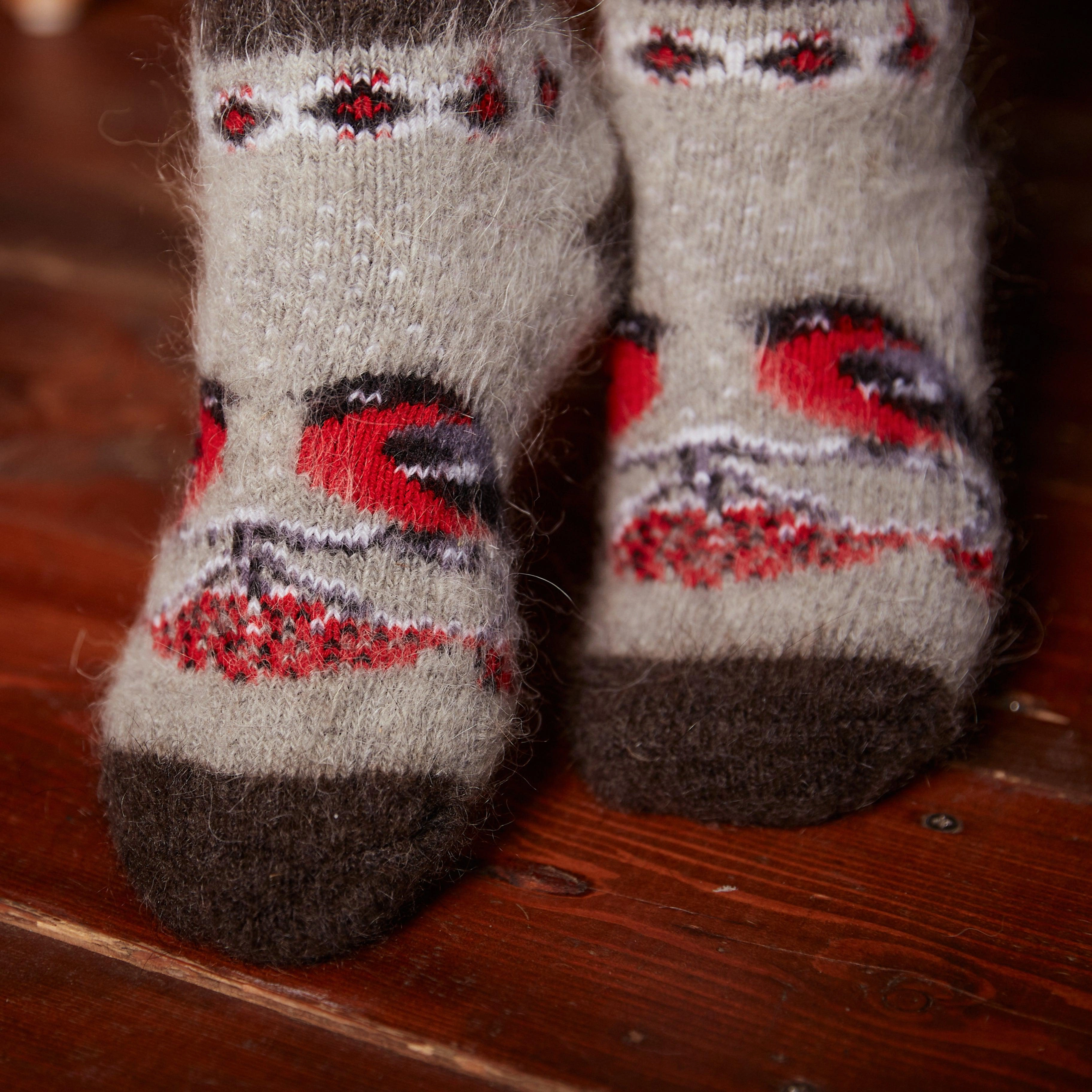 Cozy Birds & Berries Wool Socks – Perfect Unisex Gift!